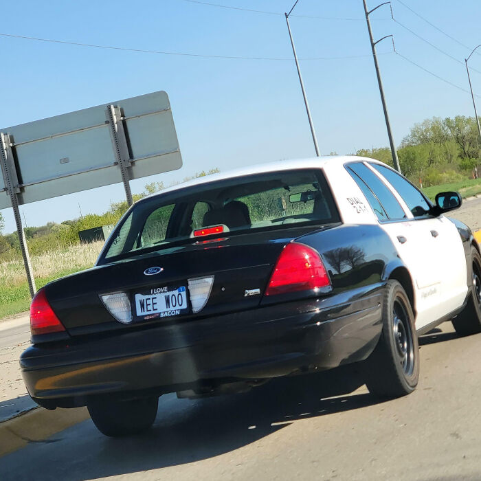 Ex-Cop Car Rocking ‘Wee Woo’