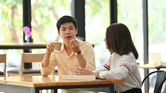 34 Hilarious Signs Someone Never Left High School Behind