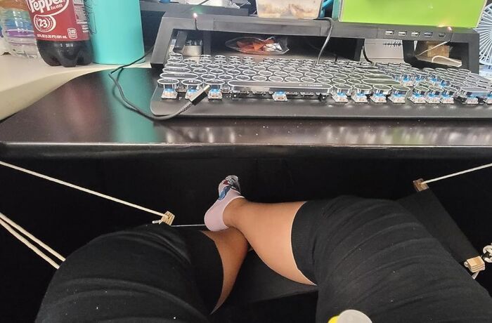 Under Desk Foot Hammock: Bali Vibes Without Leaving Your Cubicle