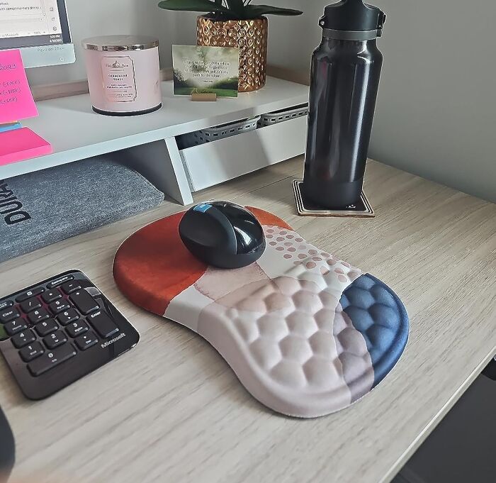 Ergonomic Mouse Pad: Your Wrist's New Best Friend