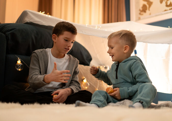 Kids’ Insults That Are So Weird, They Should Be Art