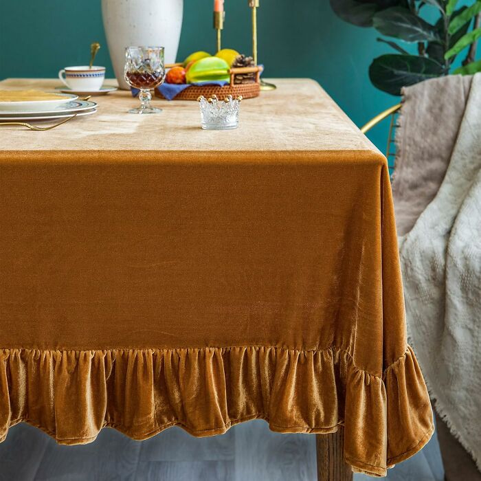 Velvet Tablecloth: Soft, Fancy, And Ready To Make Your Table The Star Of The Show