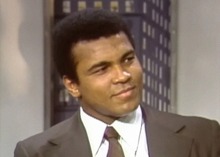 The Celebrity Encounters That Are Too Good (or Weird!) Not to Share