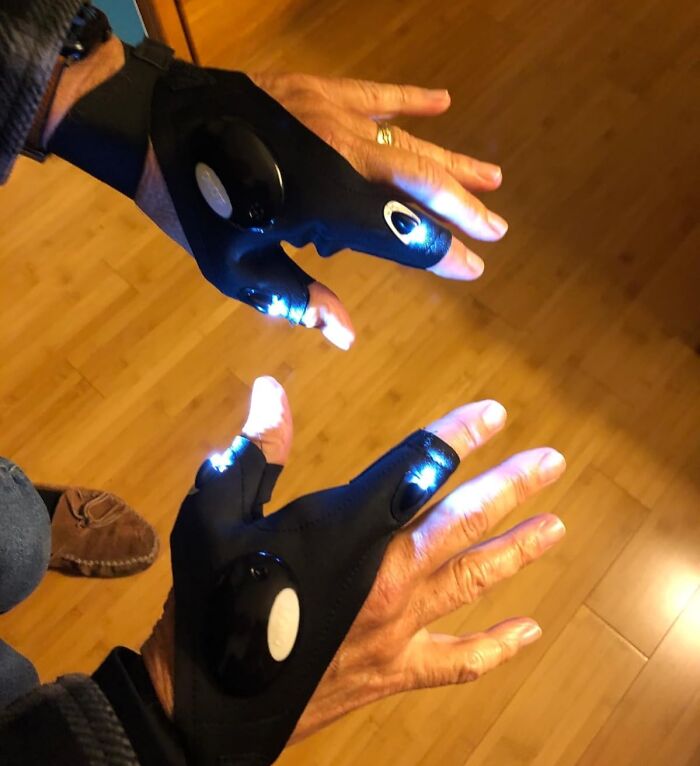 Flashlight Gloves That Light Up Your Hands and Your Mood