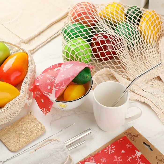 Get Them A Zero Waste Gift Set So They Can Judge Plastic Bottles In Style