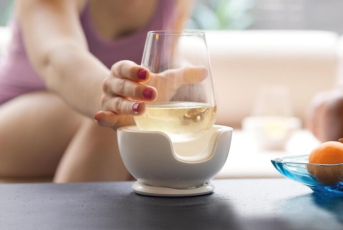 Say Goodbye To Warm Wine With The Vochill Stemless Wine Glass Chiller