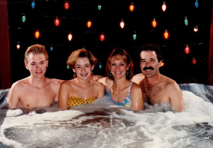 Wait, These Family Photos Went Totally Hilariously Wrong!