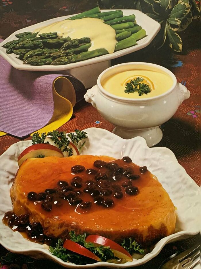 Fancy Sauce Alert: Hollandaise On Asparagus (And Something Raisin-Brandy On Ham) From 1985