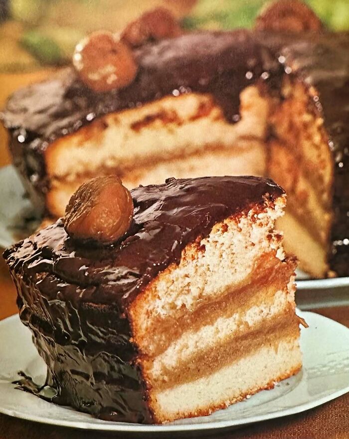 Bittersweet Chocolate Frosting From 1966 That You Just Need to Try