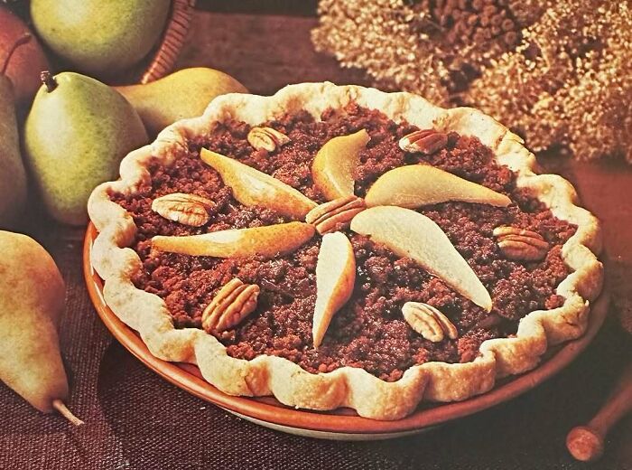 Ginger Pear Pie: Sweet and Spicy from 1978