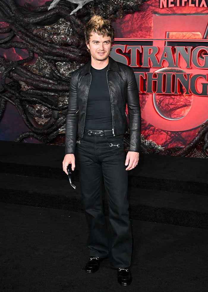 Joe Keery’s Too-Tight Black Leather Look