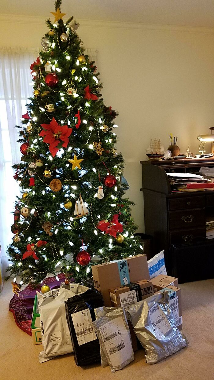 I Was In Charge of Wrapping Presents This Year – Big Mistake?