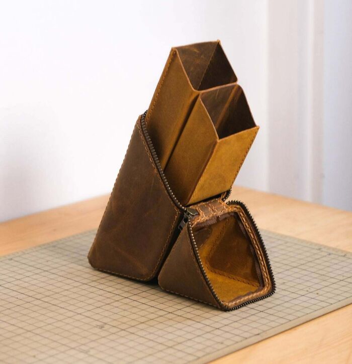 Made a Leather Pen Case That Doubles As a Stand!