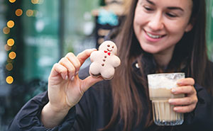 The 20 Wildest Christmas Sweets From Around the Globe You’ve Gotta Try