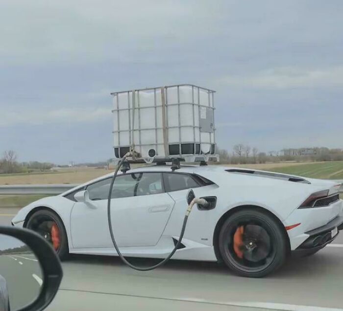 Does Putting A Big Tank On A Lamborghini Extend Its Range?