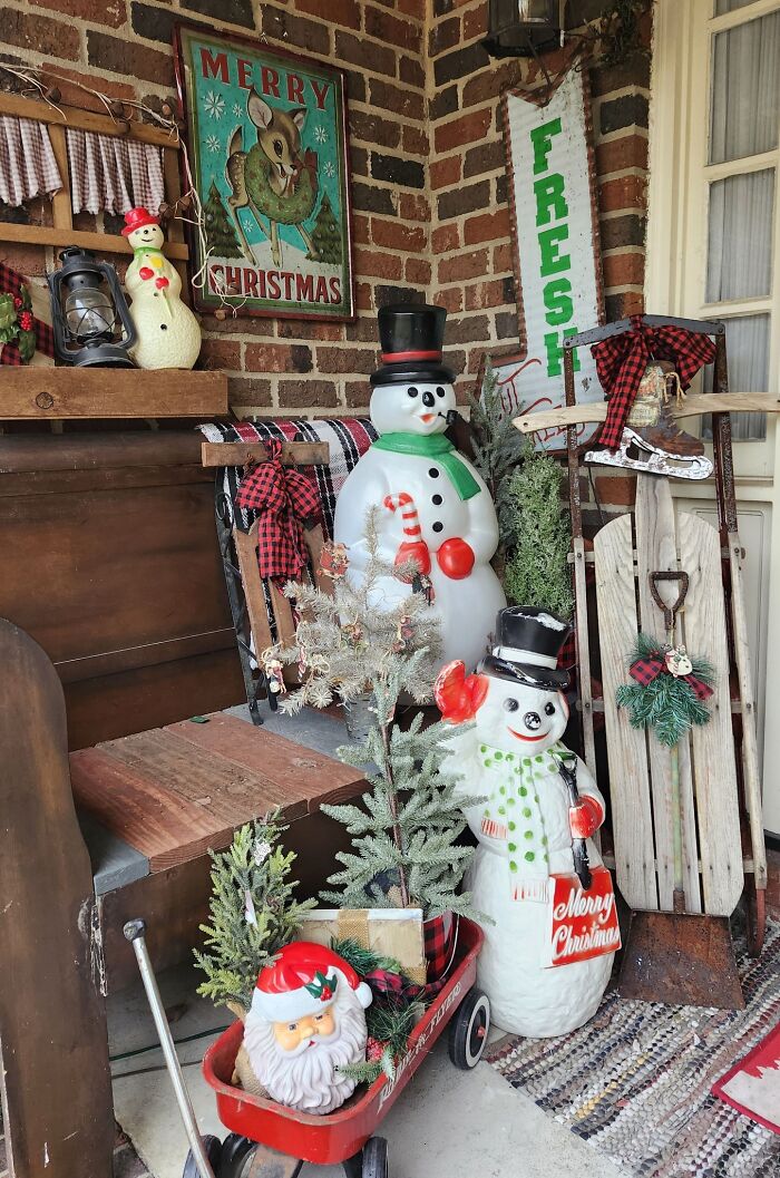 Vintage Christmas Decorations That Are Like a Time Machine for Your Holiday Spirit
