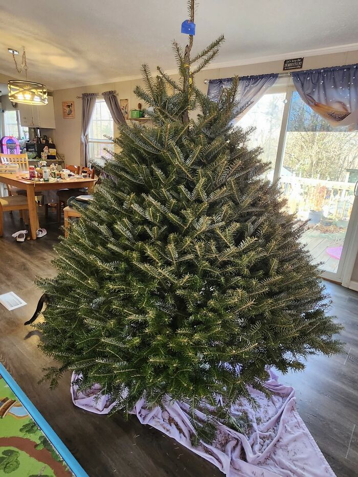 Vintage Christmas Decorations That Are Like a Time Machine for Your Holiday Spirit