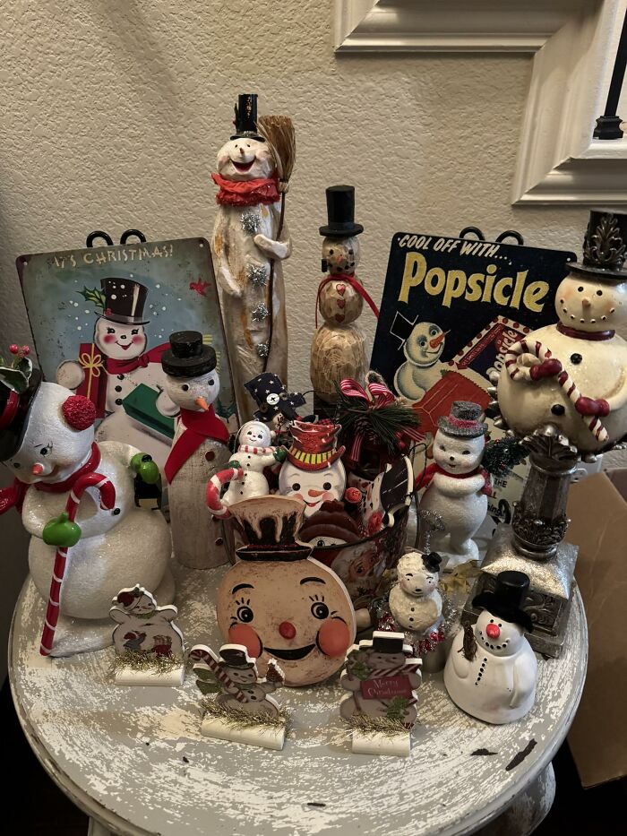Vintage Christmas Decorations That Are Like a Time Machine for Your Holiday Spirit