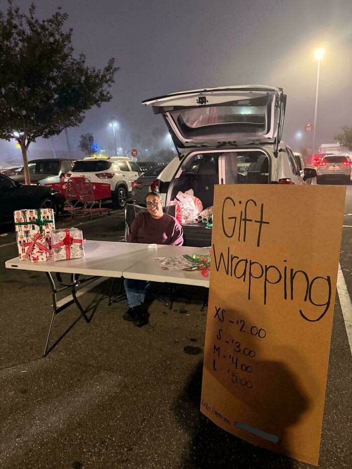 Turned A Parking Lot Into A Holiday Wrapping Wonderland