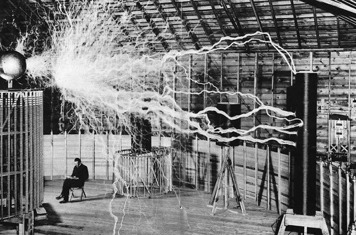 Nikola Tesla Plays ‘Mad Scientist’ with His Giant Machine (1904)