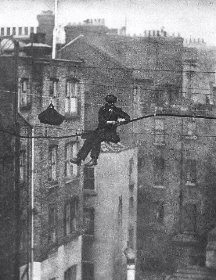 London's Telephone Engineer Keeps the Lines Buzzing (1925)