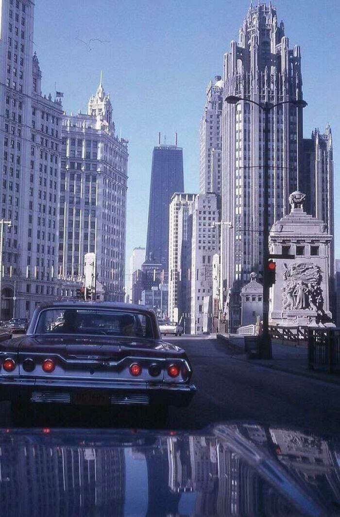 Chicago's 1969 Scene: Fashion, Funk, and Urban Life