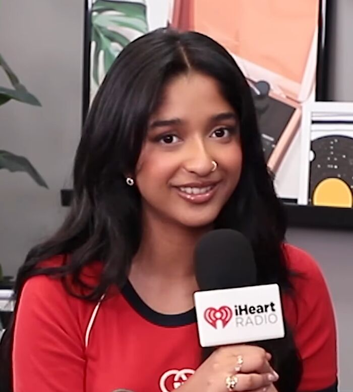 Maitreyi Ramakrishnan – Netflix’s Bright Star, 24