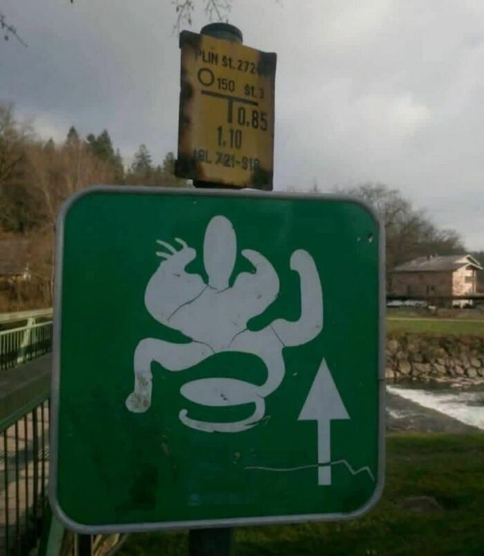 These Signs Are So Weird, You Won't Believe People Actually Made Them