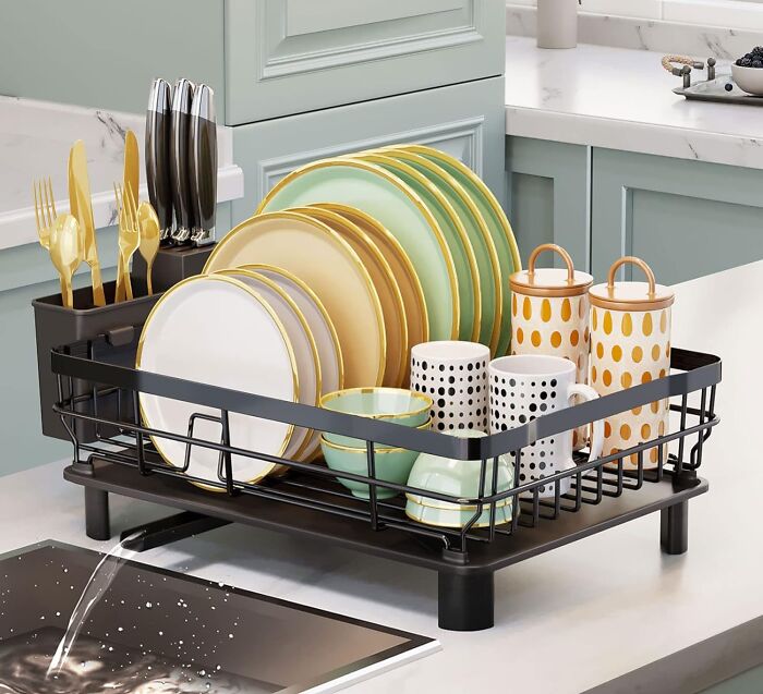 Dry Dishes Like A Boss With This Dish Rack That Drains Straight Into The Sink (No More Wet Counters!)