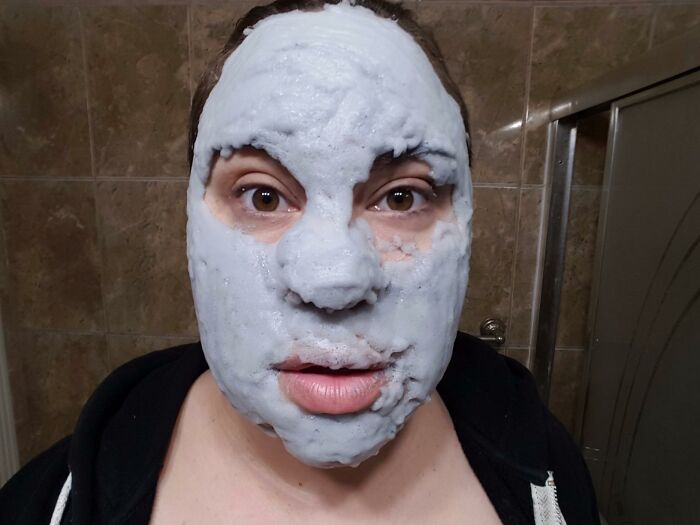 Become A Floating Gray Cloud With The Carbonated Bubble Clay Mask That Fizzes Dirt Away