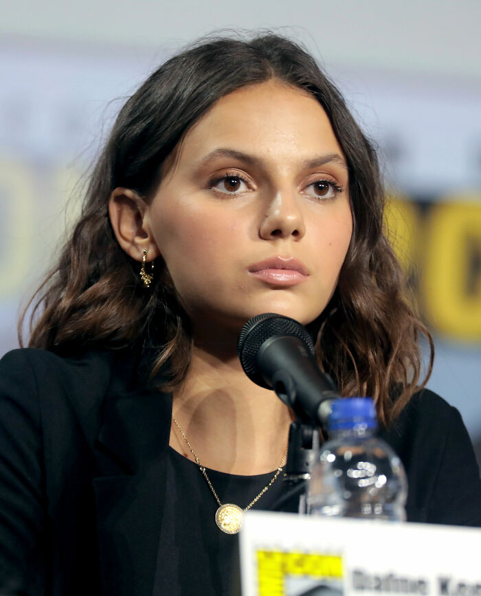 Dafne Keen: The Superhero Kid Who Stole Our Hearts, 21