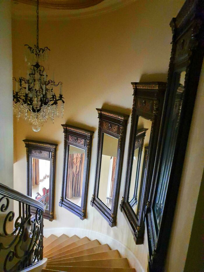 Mirror Mirror On The Wall… This Reflection Is Straight-Up Spooky