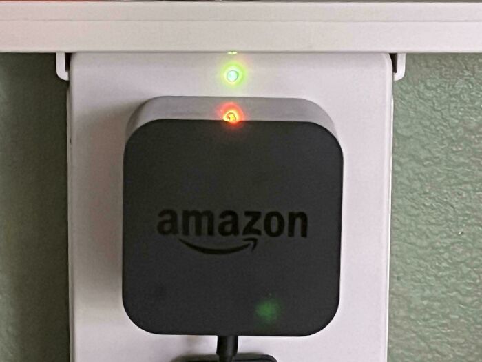 Charging Light Says Green, Alexa’s Reflection Says Red