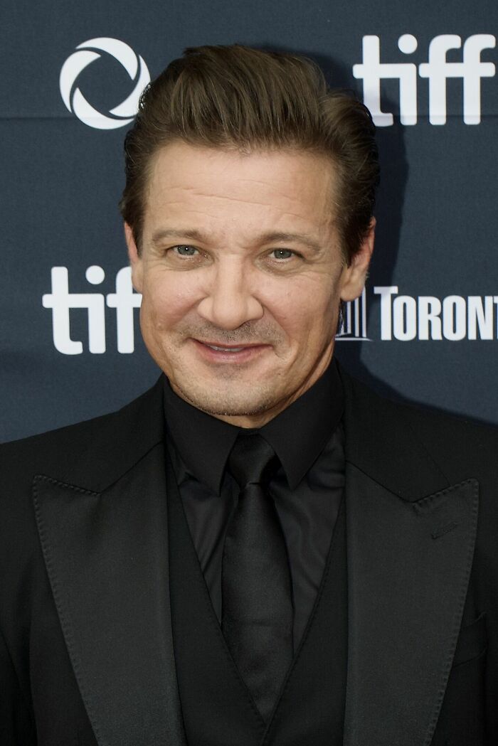 Jeremy Renner, The Marvelous Multi-Talent (55)
