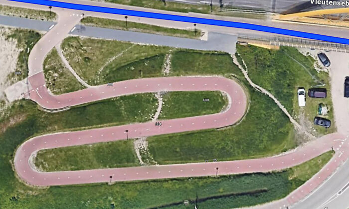 Wait, People Just Make Their Own Sidewalks? Here Are 94 Hilarious Desire Paths