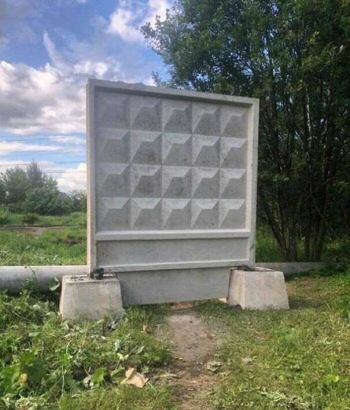 Wait, People Just Make Their Own Sidewalks? Here Are 94 Hilarious Desire Paths