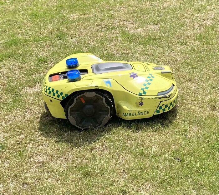 This Robotic Lawnmower In Denmark Doubles As A Mini Ambulance – Genius!