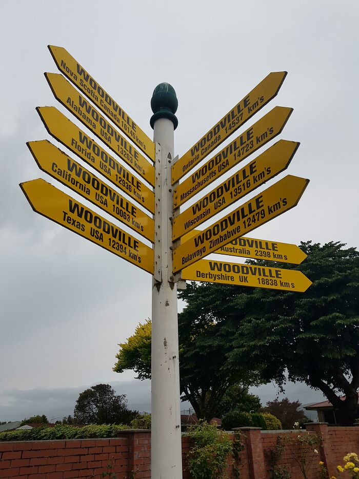 Woodville, New Zealand Has A Sign Showing How Far Other Woodvilles Are – That’s Meta!