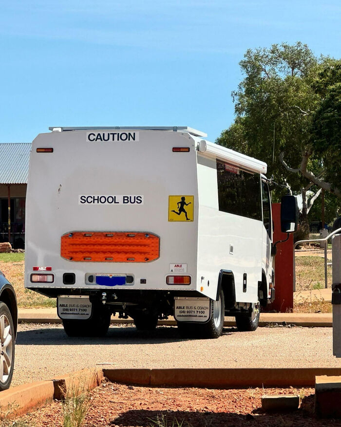 Western Australia School Buses Are Off-Road Ready With Vehicle Recovery Boards – Adventure Schooling!