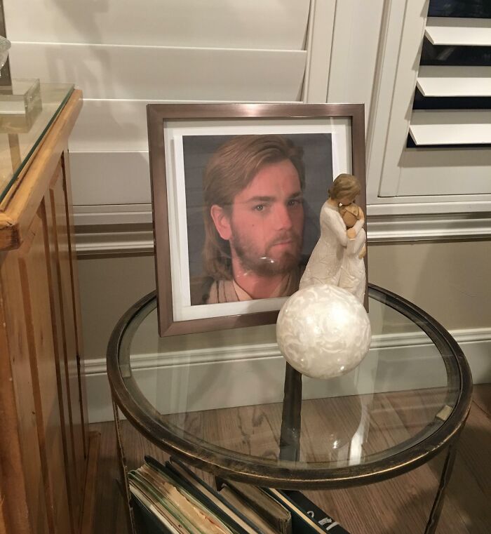 Brother Swaps Jesus Picture At Parents’ House For Ewan McGregor As Obi-Wan. Spot The Difference!