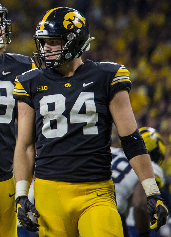 Sam LaPorta – Rookie Tight End Record Breaker
