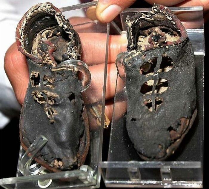 Roman Shoes Found: Archaeologists Hit the Jackpot in France, 2023