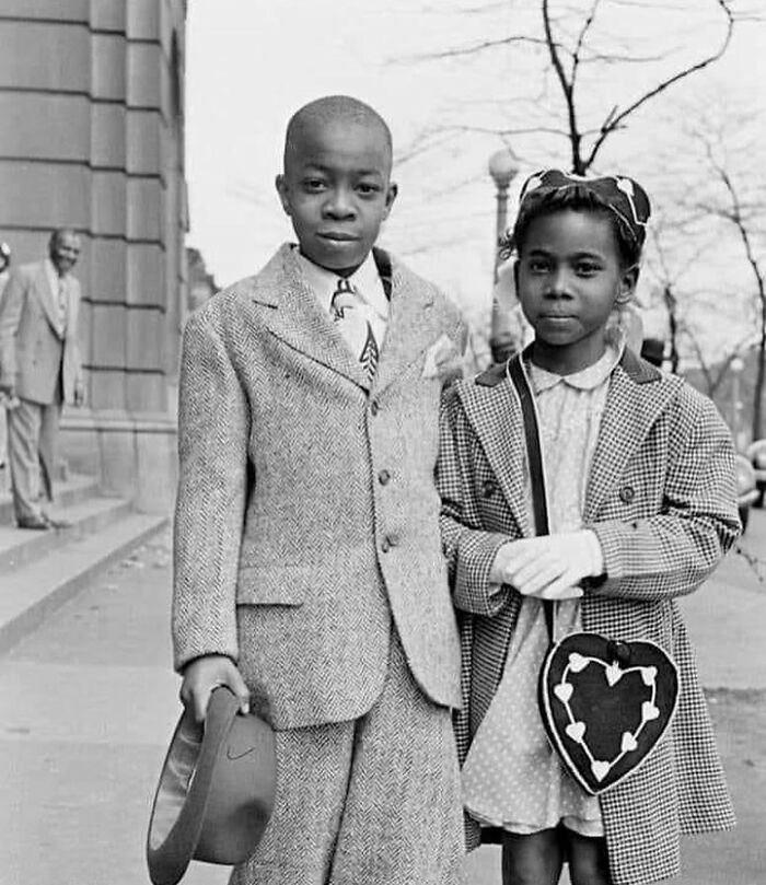 Sibling Love Caught in Chicago, 1945