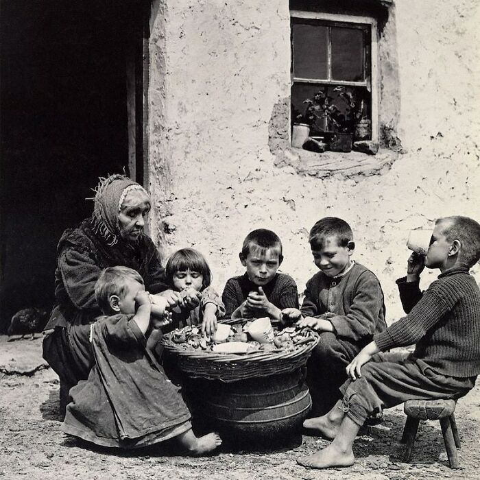 Irish Kids and Granny Snack Time, 1915