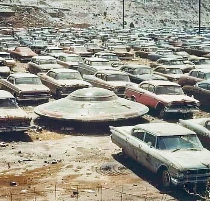 Flying Saucer Spotted in New Mexico Junkyard, 1962?