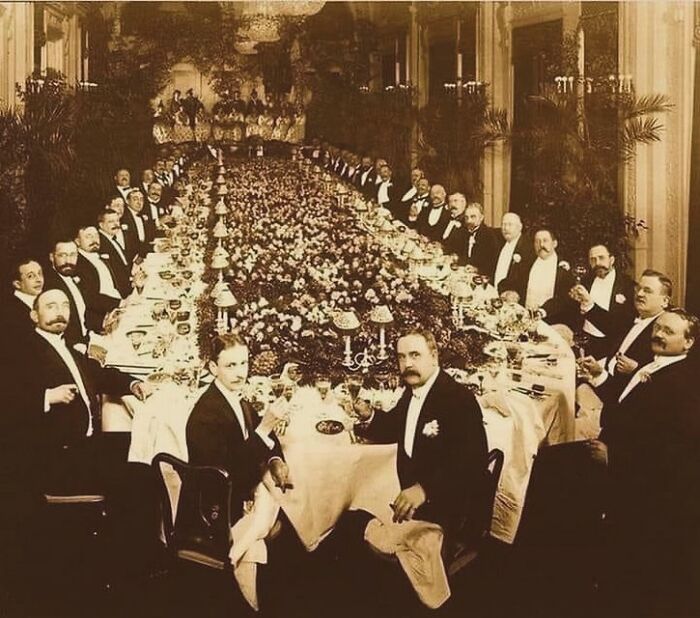 Fancy Dinner at NYC’s Astor Hotel, 1904