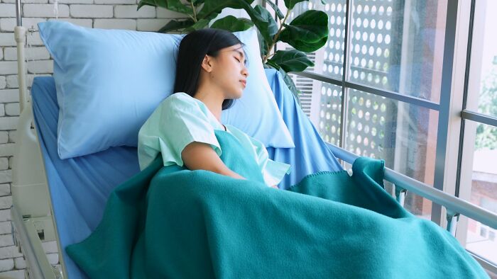 Doctors Spill The Wildest Medical Mysteries That’ll Make You Say ‘Wait, What?!’