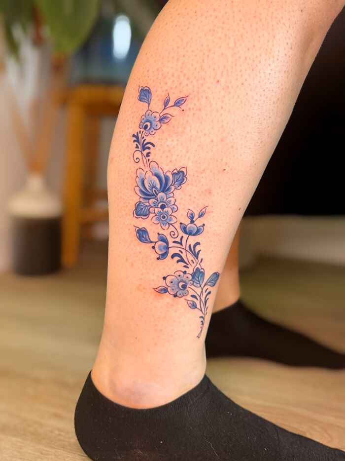 Turning Delft Blue Into Tattoos? Yes, Please! (28 Pics)