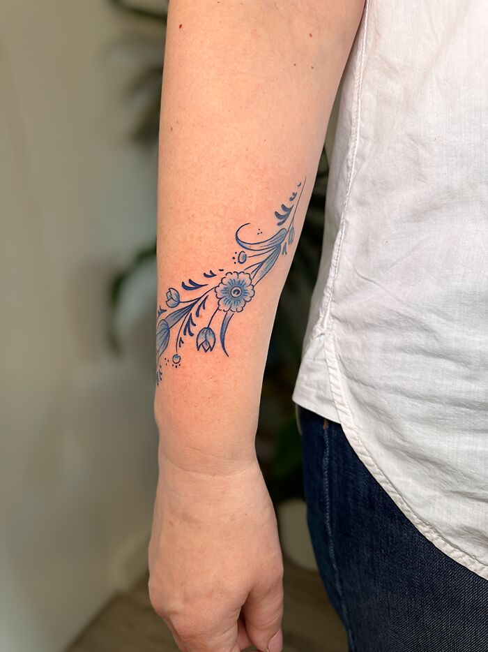 Turning Delft Blue Into Tattoos? Yes, Please! (28 Pics)