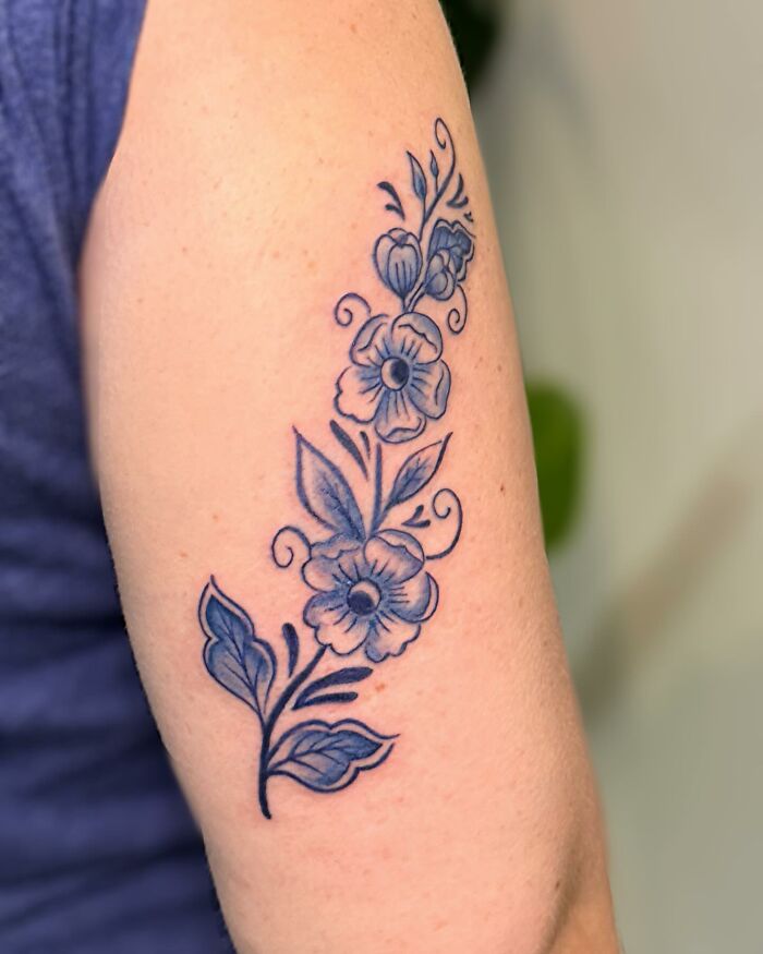 Turning Delft Blue Into Tattoos? Yes, Please! (28 Pics)